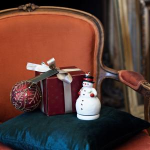 Nostalgic Melody zenélő, forgó Hóember 8x15cm