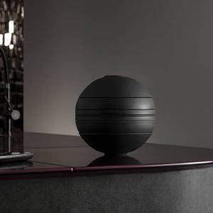 Iconic La Boule black