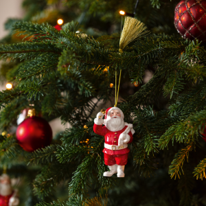Christmas Classics fenyődísz télapó 10cm